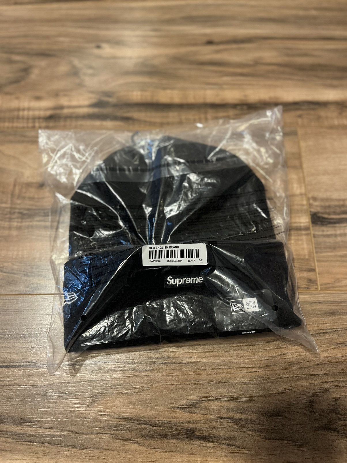 Supreme Supreme New Era Old English Beanie Size ONE SIZE - 3 Thumbnail