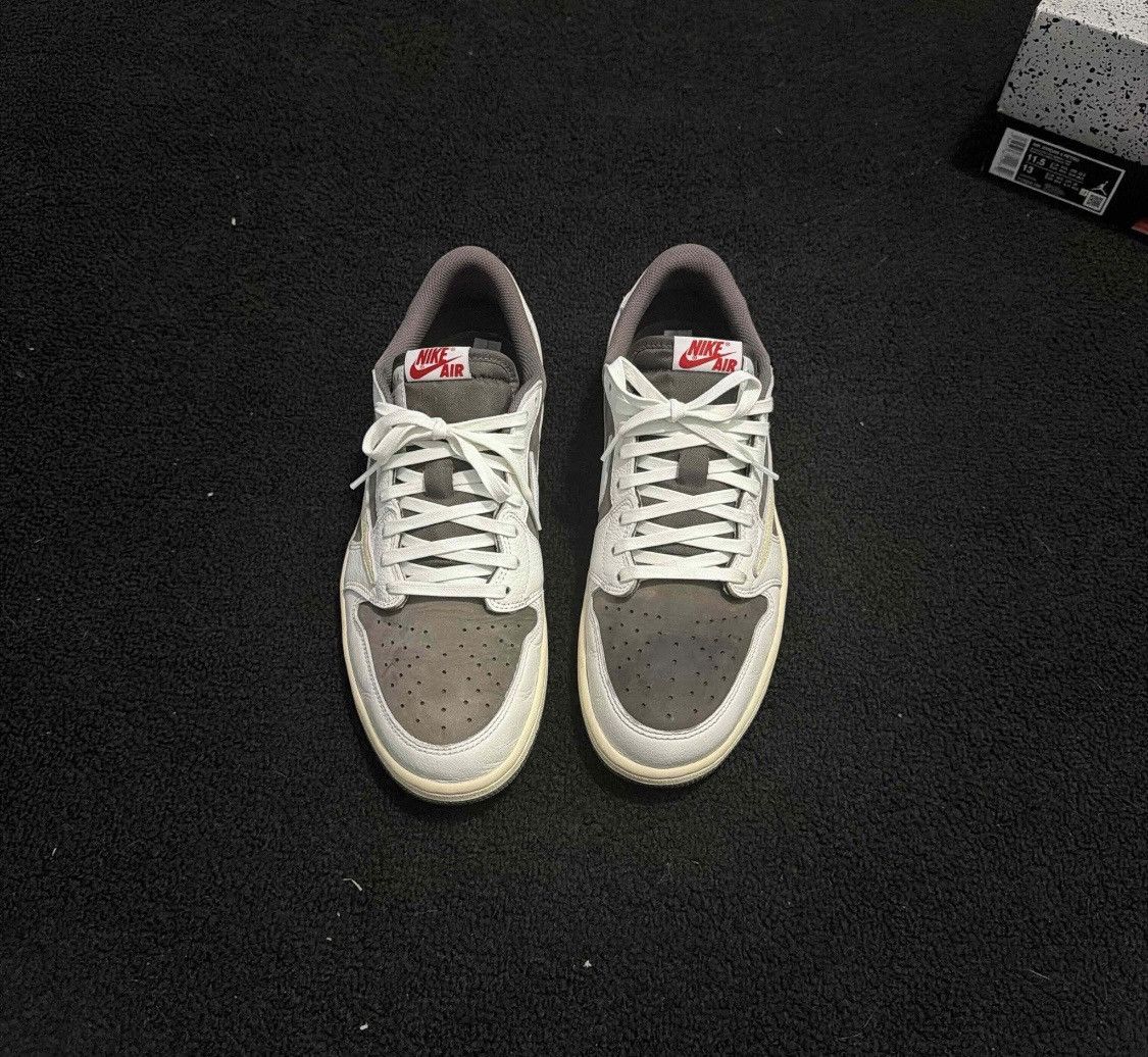 Nike × Travis Scott Travis Scott x Air Jordan 1 Low ‘Reverse Mocha’ Size US 12 / EU 45 - 3 Thumbnail