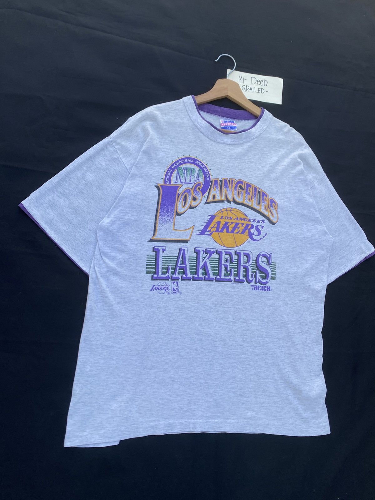 NBA Rare Vintage LAKERS 1992 Tshirt Size US XL / EU 56 / 4 - 3 Thumbnail