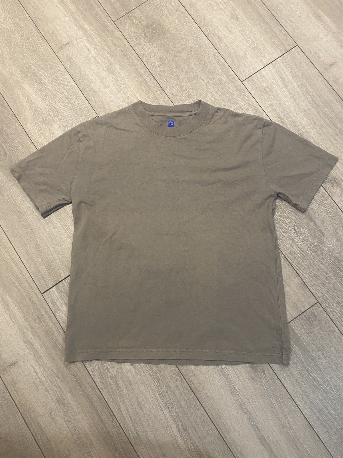 Yeezy Unreleased Yeezy x Gap Small Grey T-Shirt (2022) Size US S / EU 44-46 / 1 - 1 Thumbnail