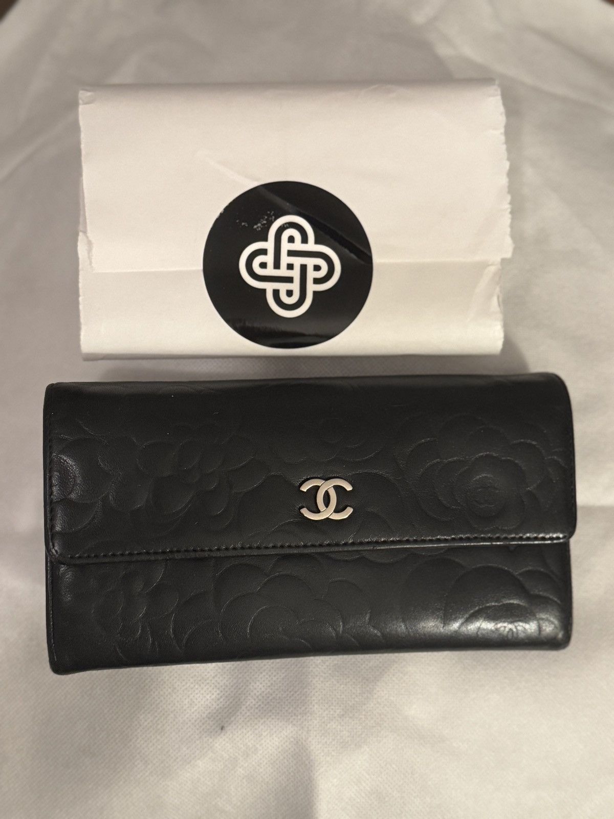 Chanel Authentic Chanel camellia wallet in black lambskin leather Size ONE SIZE - 6 Thumbnail