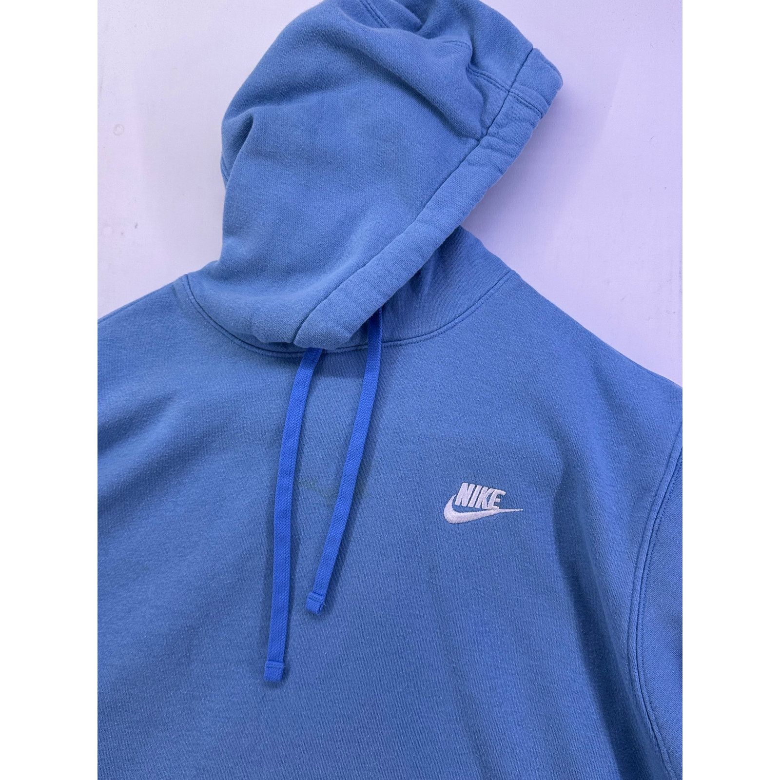 Nike Vintage Nike Light Blue Hoodie Size Medium Size US M / EU 48-50 / 2 - 6 Thumbnail