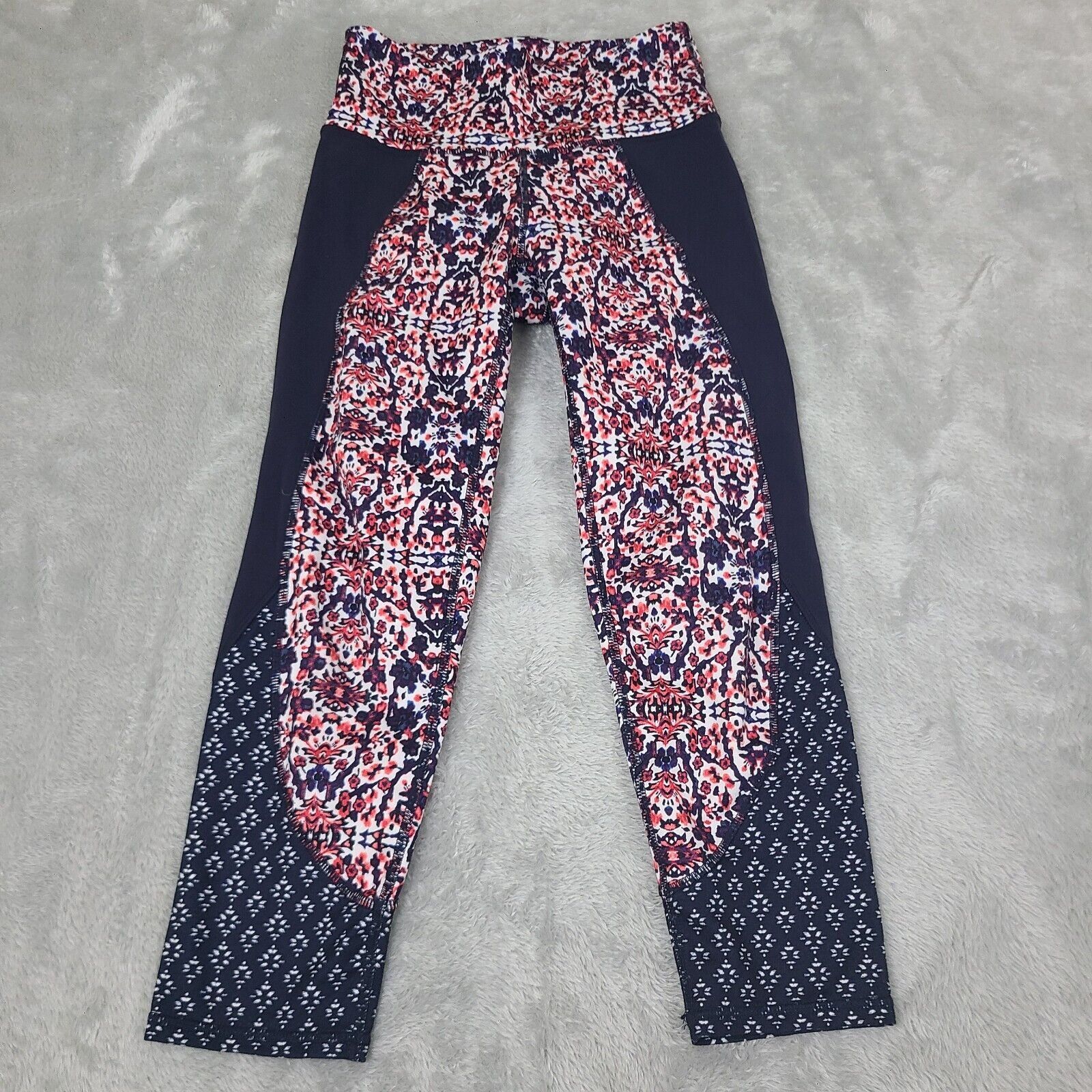 Athleta Athleta High Rise Indigo Shores Chauranga Capri Leggins Sz X Size 30" / US 8 / IT 44 - 1 Thumbnail