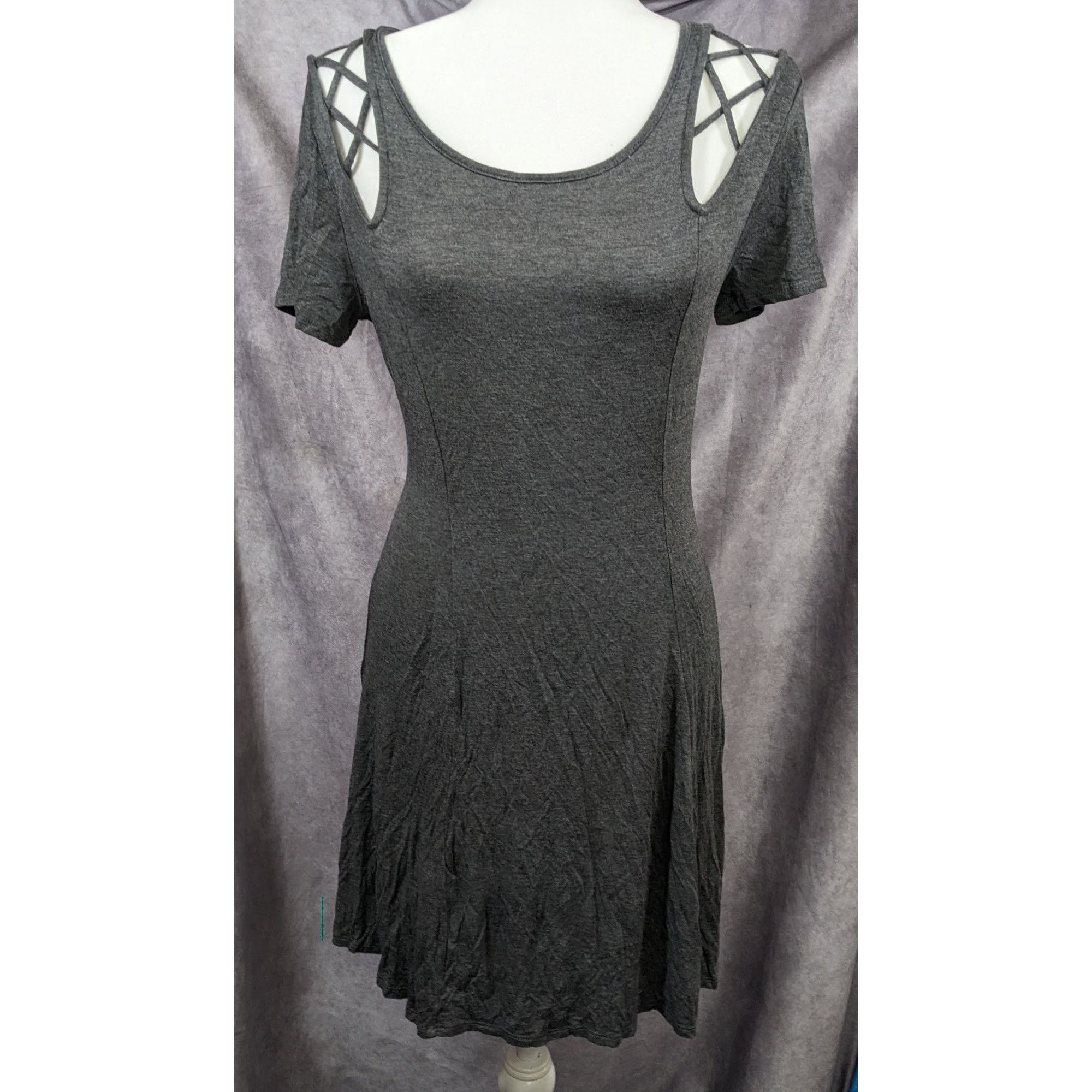 Other Romantic Grey Lattice Shoulder Dress by Shiela Rose Size L / US 10 / IT 46 - 4 Thumbnail