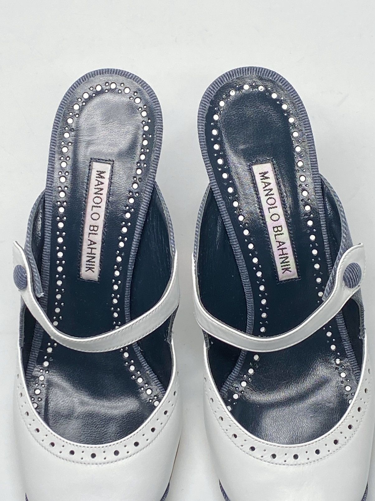 Manolo Blahnik Manolo Blahnik Agathanu 90MM Brogue Mules size 38 Size US 8 / IT 38 - 5 Thumbnail