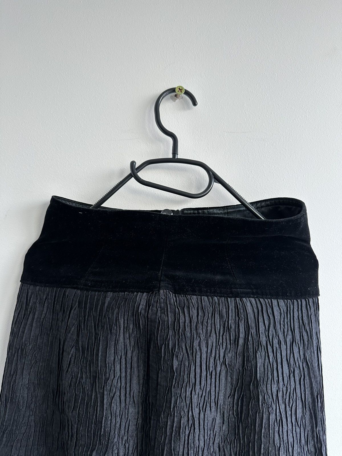 Escada Escada Margaretha Ley Black Silk Skirt Size 36 West Germany Size 25" / US 0 / IT 36 - 6 Thumbnail