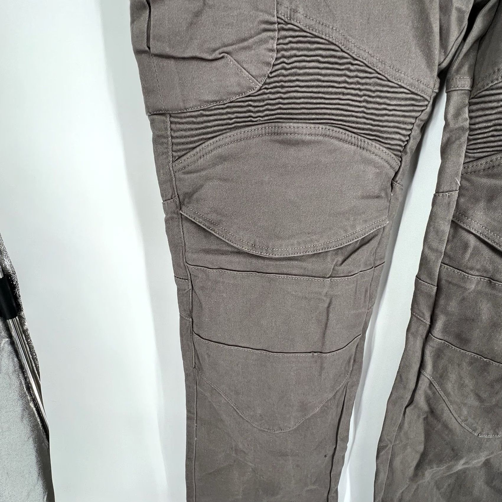 Vintage NBT Clothing Men Pants Gray Cargo Twill 40x32 Motorcycle Moto Safety Casual Slim Fit Zip Front Pockets Womens? Size US 40 / EU 56 - 6 Thumbnail