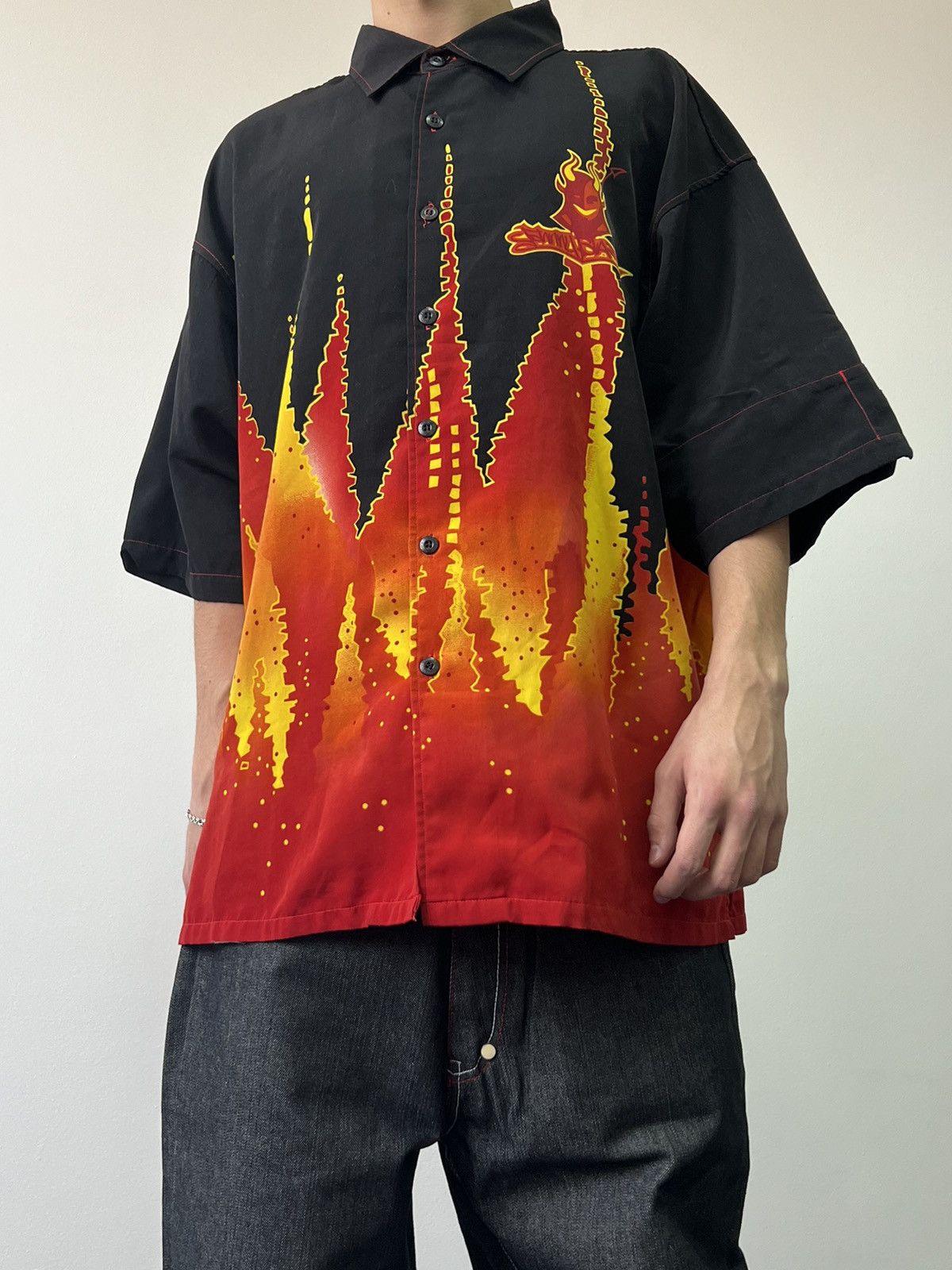 Japanese Brand × Rap Tees × Vintage Vintage Y2k Johny Blaze Anime Rap Oversize XL Button Shirt Size US XL / EU 56 / 4 - 2 Thumbnail