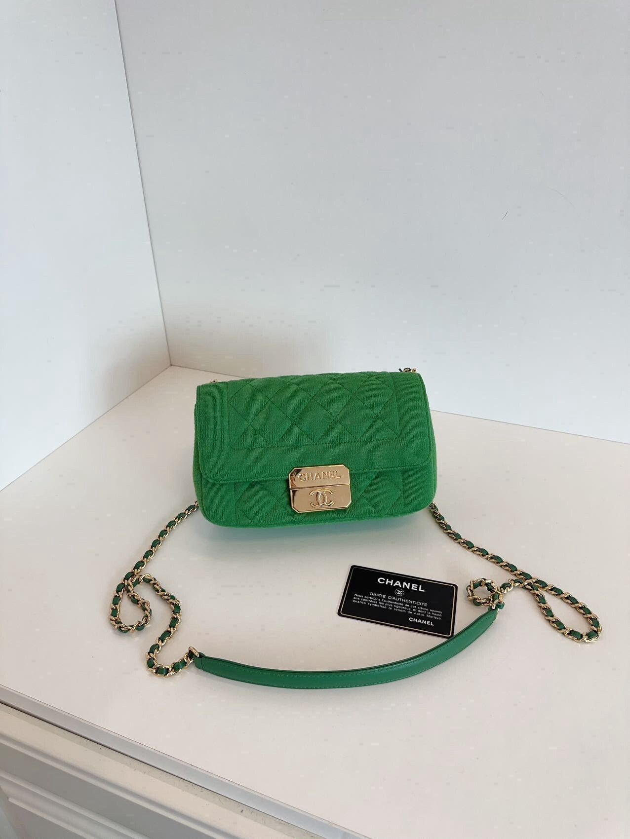 Chanel Pre-loved Bag Very good condition Size ONE SIZE - 1 Thumbnail