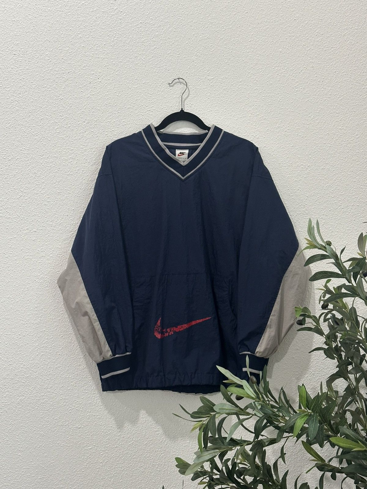 Nike Vintage 90s Nike Navy Blue Gray & Red Swoosh Windbreaker XL Size US XL / EU 56 / 4 - 1 Thumbnail