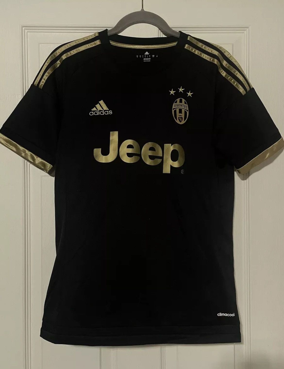 image of Nike Juventus 2015 2016 Third Football Shirt Soccer Jersey Adidas in Black, Men's (Size Small)