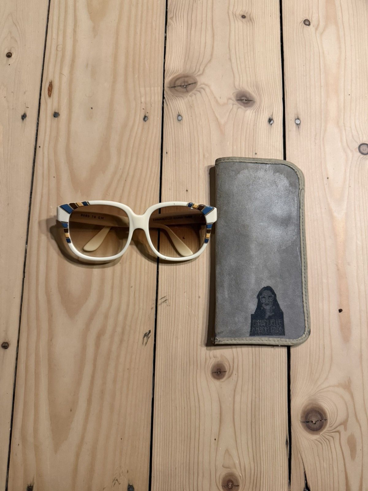 Emmanuelle Khanh Emmanuelle Khanh Paris 8080 Sunglasses Original Pouch Size ONE SIZE - 1 Thumbnail