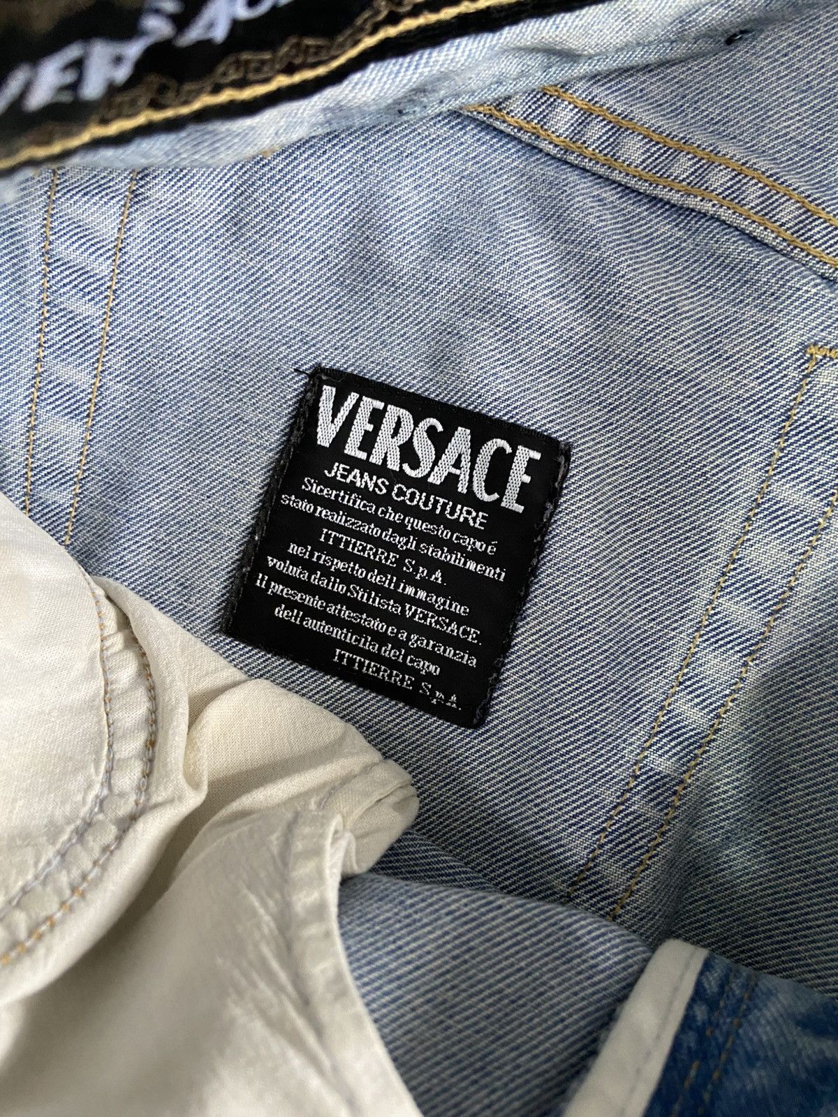 Versace Vintage versace jeans couture Size US 34 / EU 50 - 7 Thumbnail