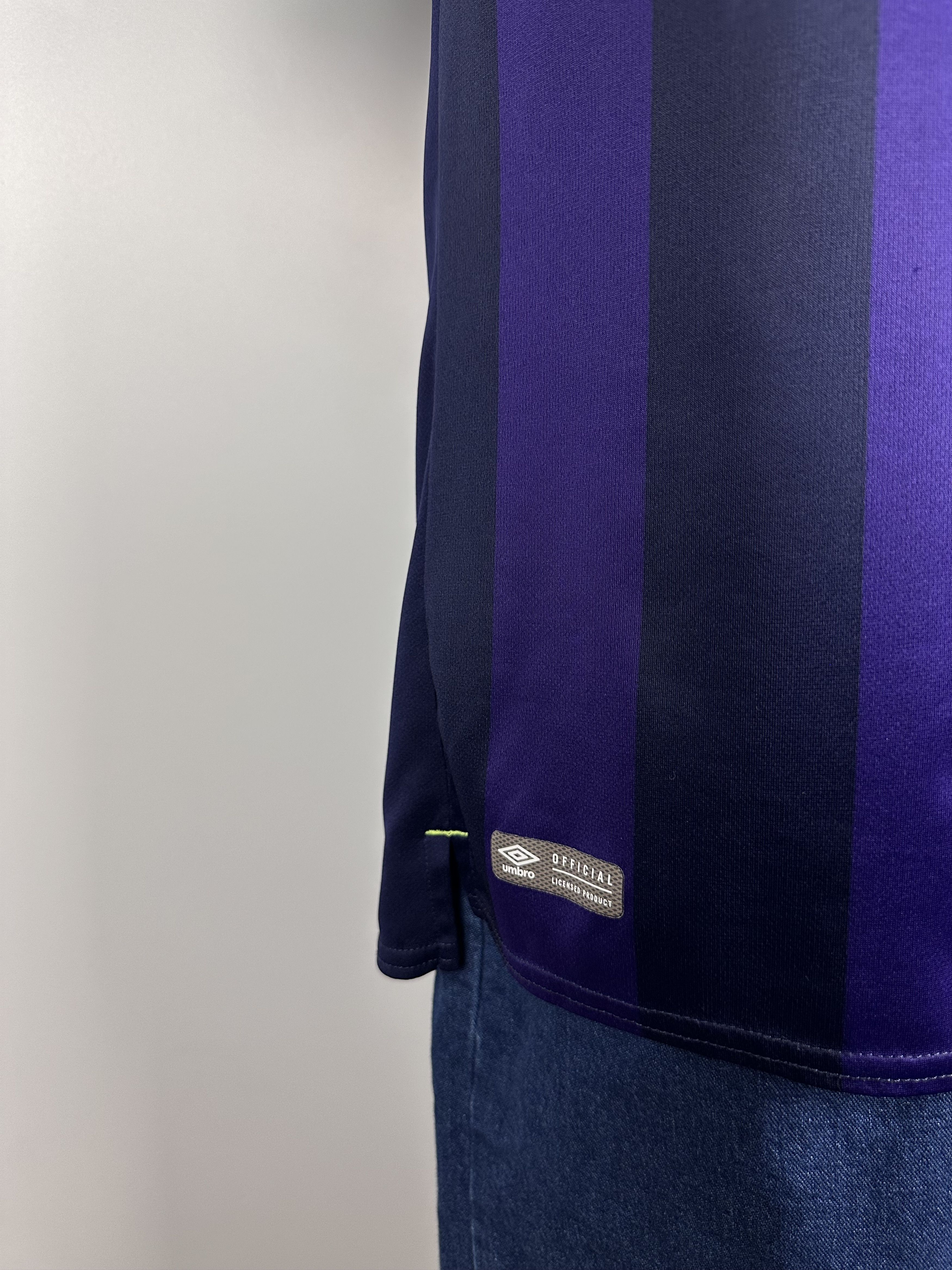 Umbro Everton 2017 2028 Third Football Shirt Soccer Jersey Umbro Size US M / EU 48-50 / 2 - 6 Thumbnail