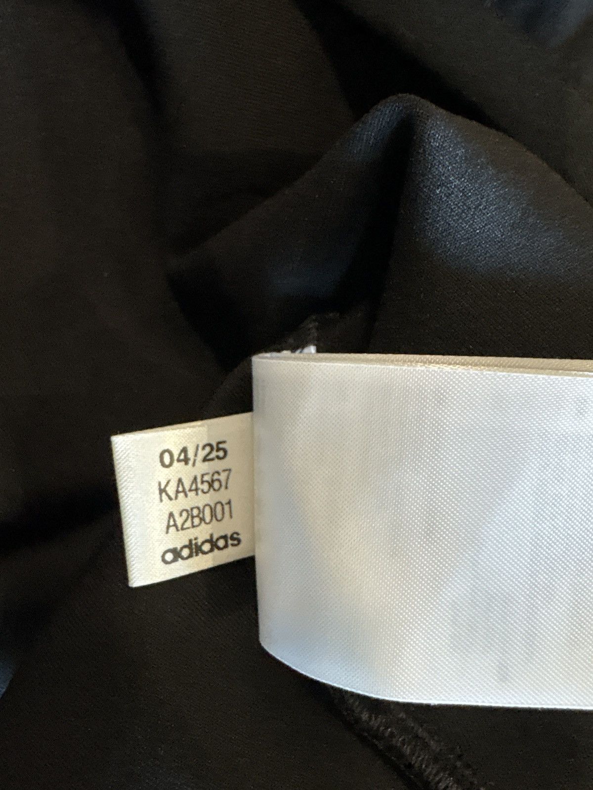 Adidas × Fear of God FEAR OF GOD ATHLETICS X ADIDAS CREWNECK- BLACK Size US XL / EU 56 / 4 - 6 Thumbnail