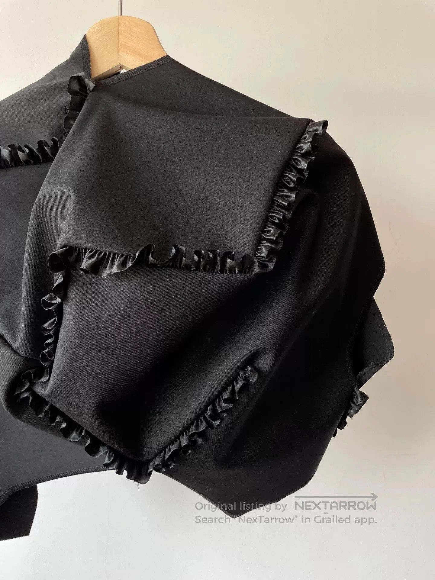 Comme des Garcons Comme des Garçons Runway Ruffle Coat. Size XS / US 0-2 / IT 36-38 - 5 Thumbnail