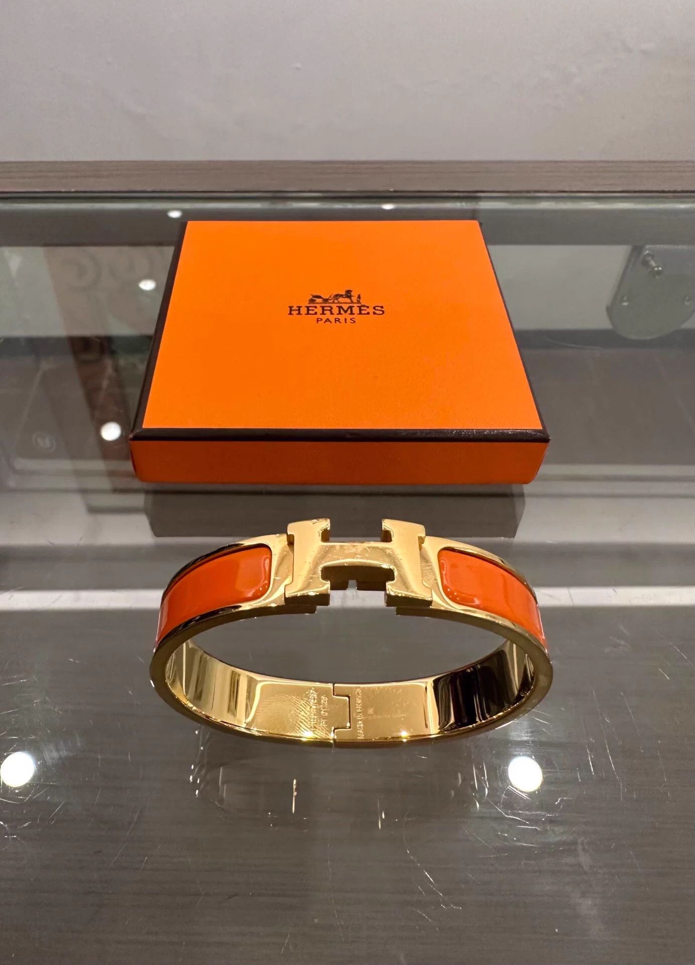 Hermes Hermes Clic H Orange Enamel Gold H Bracelet PM Size ONE SIZE - 1 Thumbnail