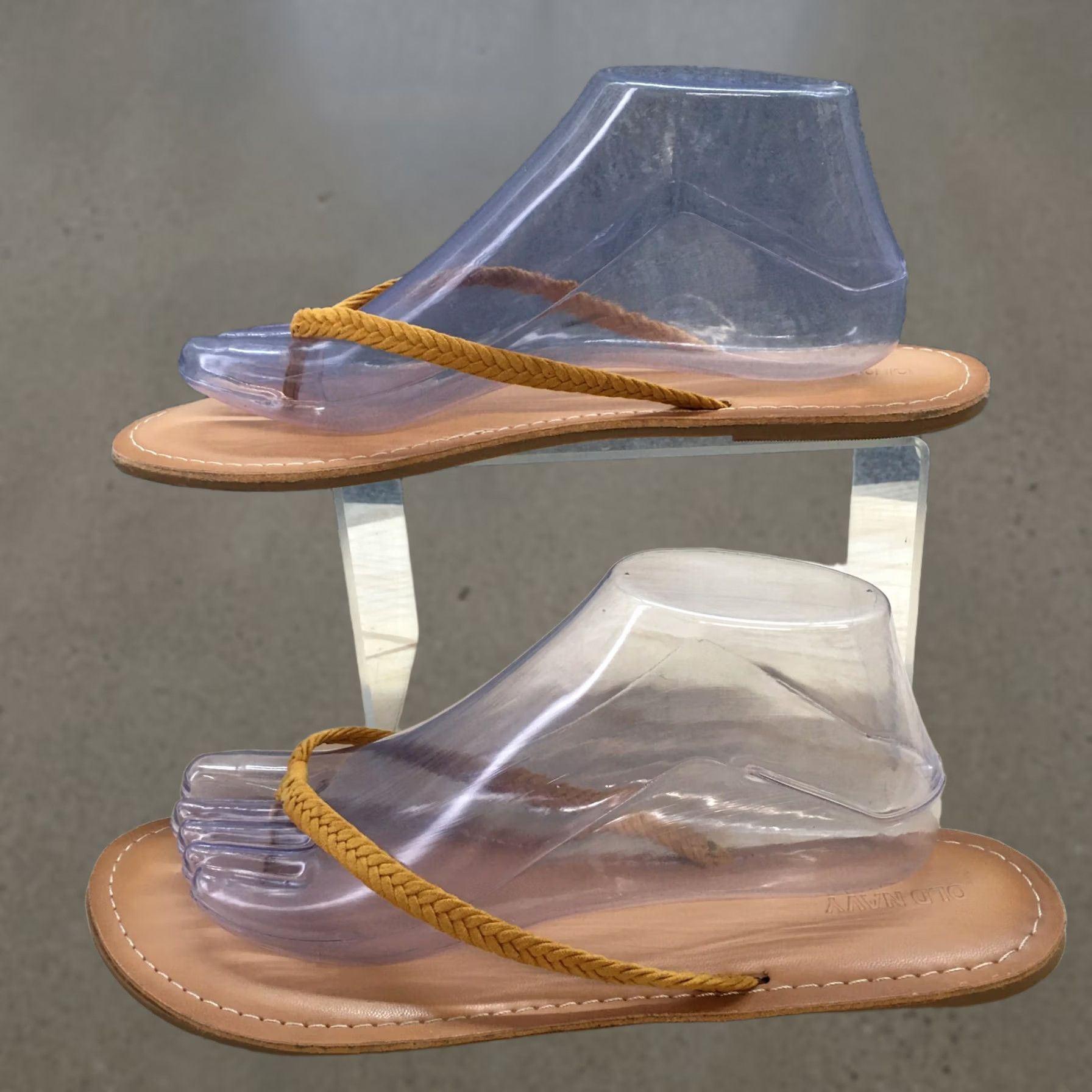 Old Navy Old Navy Sandals Womens 10 Thong Brown Toe-Post Comfort Casual Open Toe Flats Size US 10 / IT 40 - 1 Thumbnail