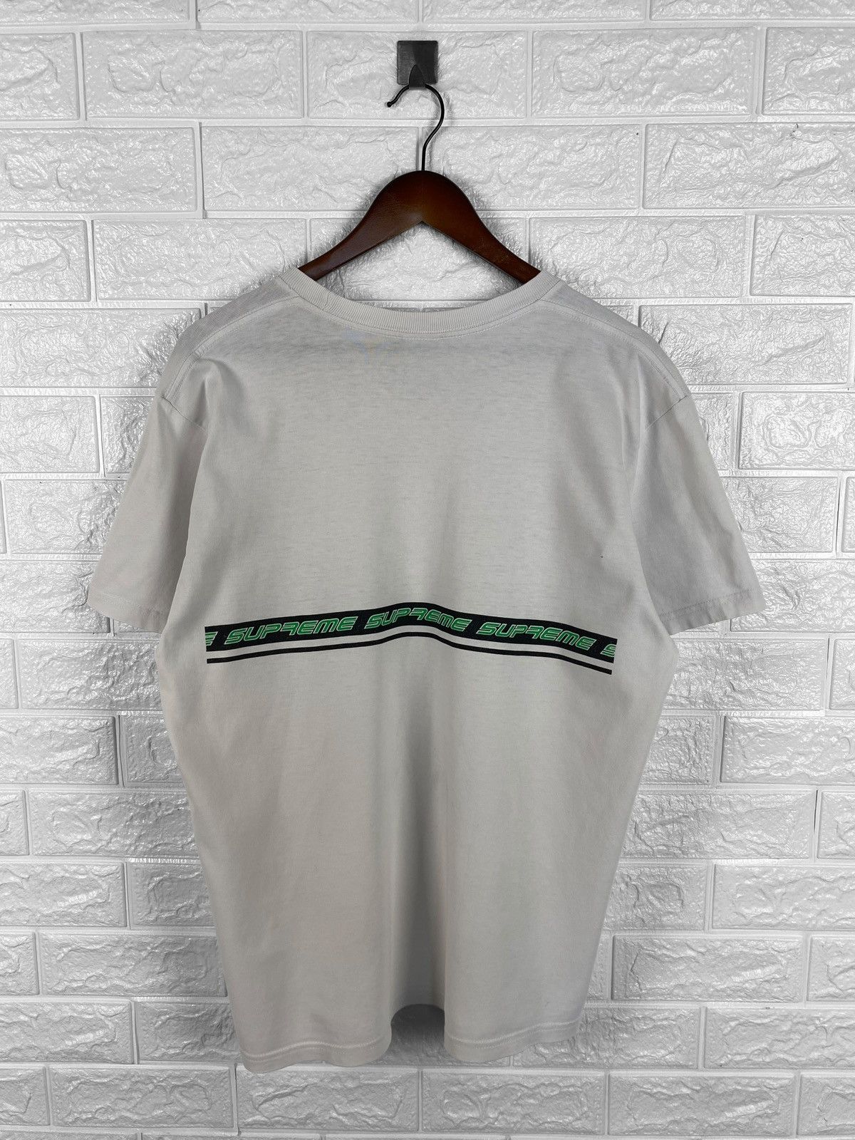 Supreme Supreme hardgoods big logo t shirt Size US M / EU 48-50 / 2 - 7 Thumbnail