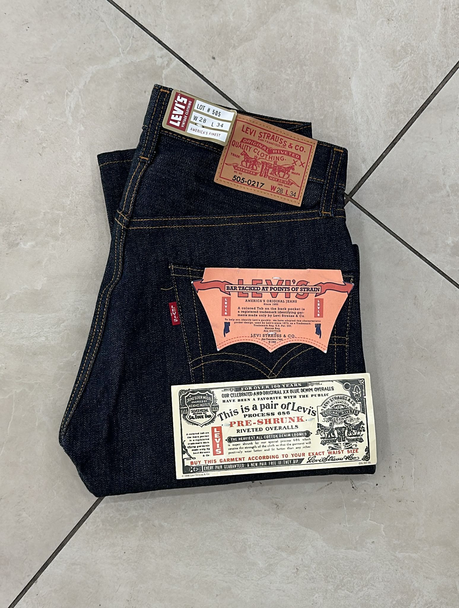 Levi's Vintage Clothing LVC Levi's Vintage Clothing 1967 505-0217 Selvedge Jeans RAW Size US 28 / EU 44 - 1 Thumbnail