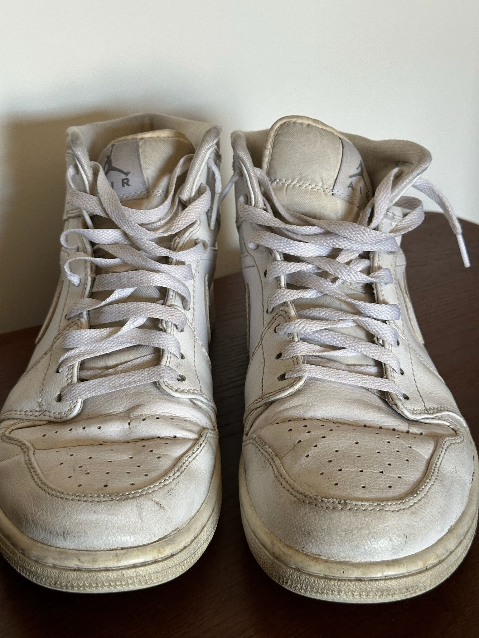 Jordan Brand Air Jordan 1 Mid "White Cool Grey" Size US 11 / EU 44 - 5 Thumbnail