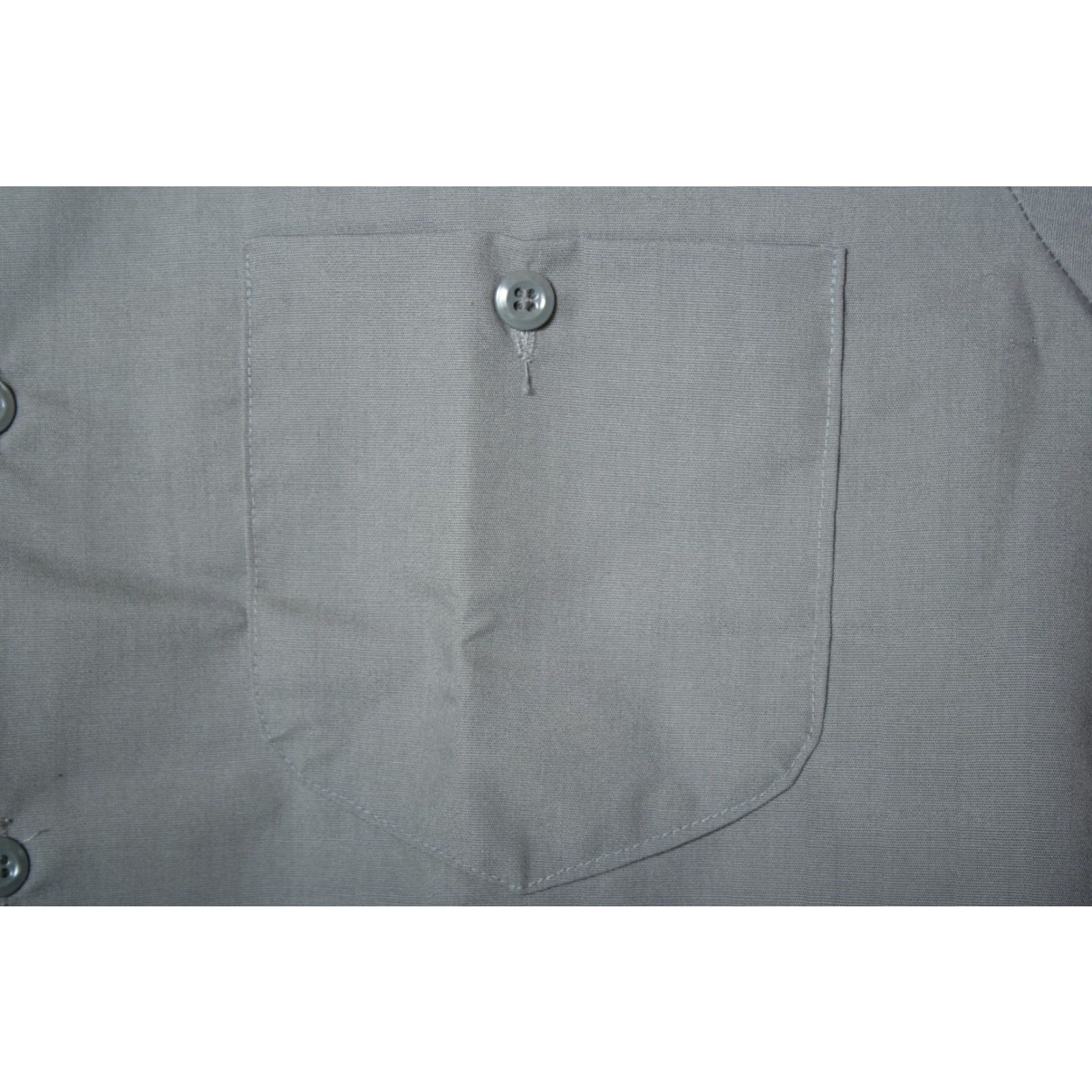 Vintage VINTAGE OshKosh B'gosh Gray Best/Prest Short Sleeve Work Shirt Sz. M Men Short Sleeve Button-Up 65% Polyester 35% Cotton Solid Gray Size US M / EU 48-50 / 2 - 4 Thumbnail