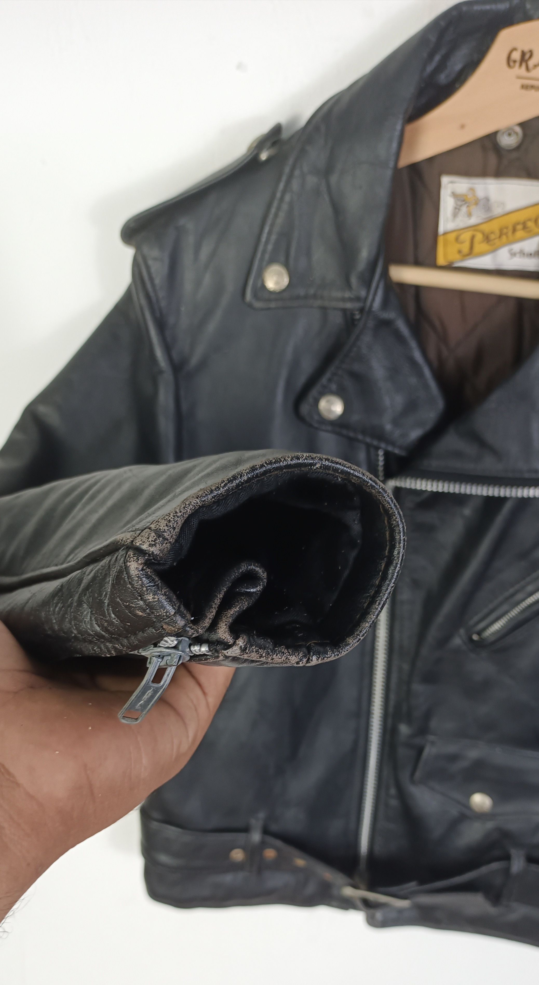 Schott Schott Perfecto "Mc Loguc" Punk Casino Leather Jacket (36) Size US M / EU 48-50 / 2 - 7 Thumbnail