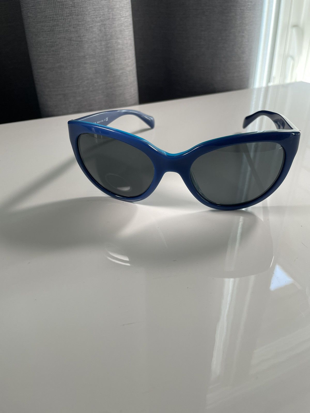 Prada Prada Milano SPR 05P-A Blue Frame Cat Eye Sunglasses Vintage Size ONE SIZE - 7 Thumbnail