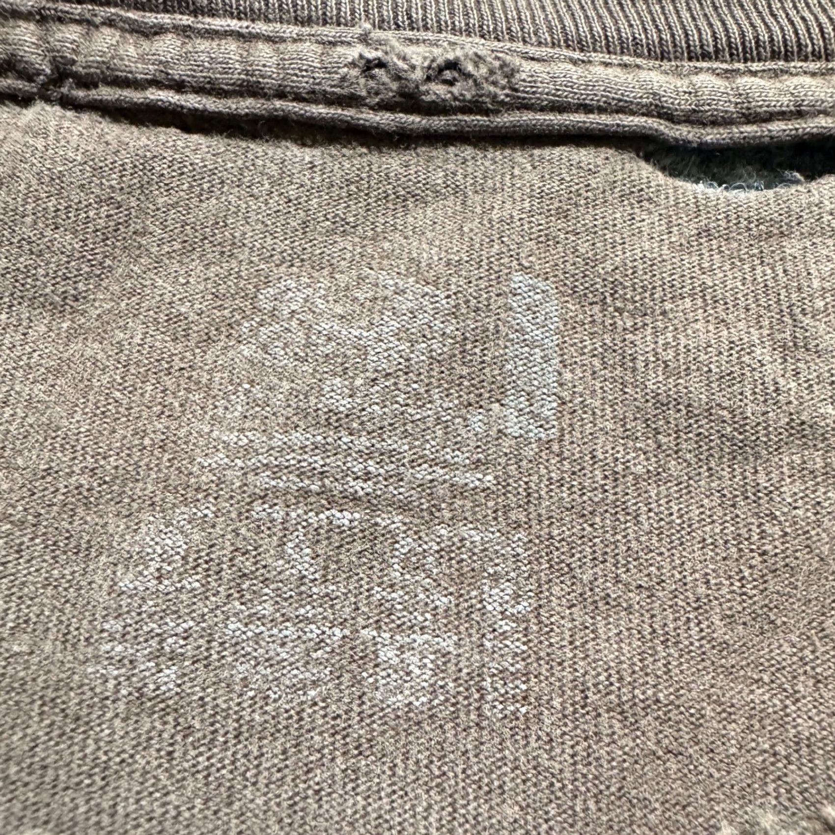 Fruit Of The Loom Fruit Of The Loom T-Shirt Mens Medium Cotton Distressed Faded Stained Brown Size US M / EU 48-50 / 2 - 4 Thumbnail