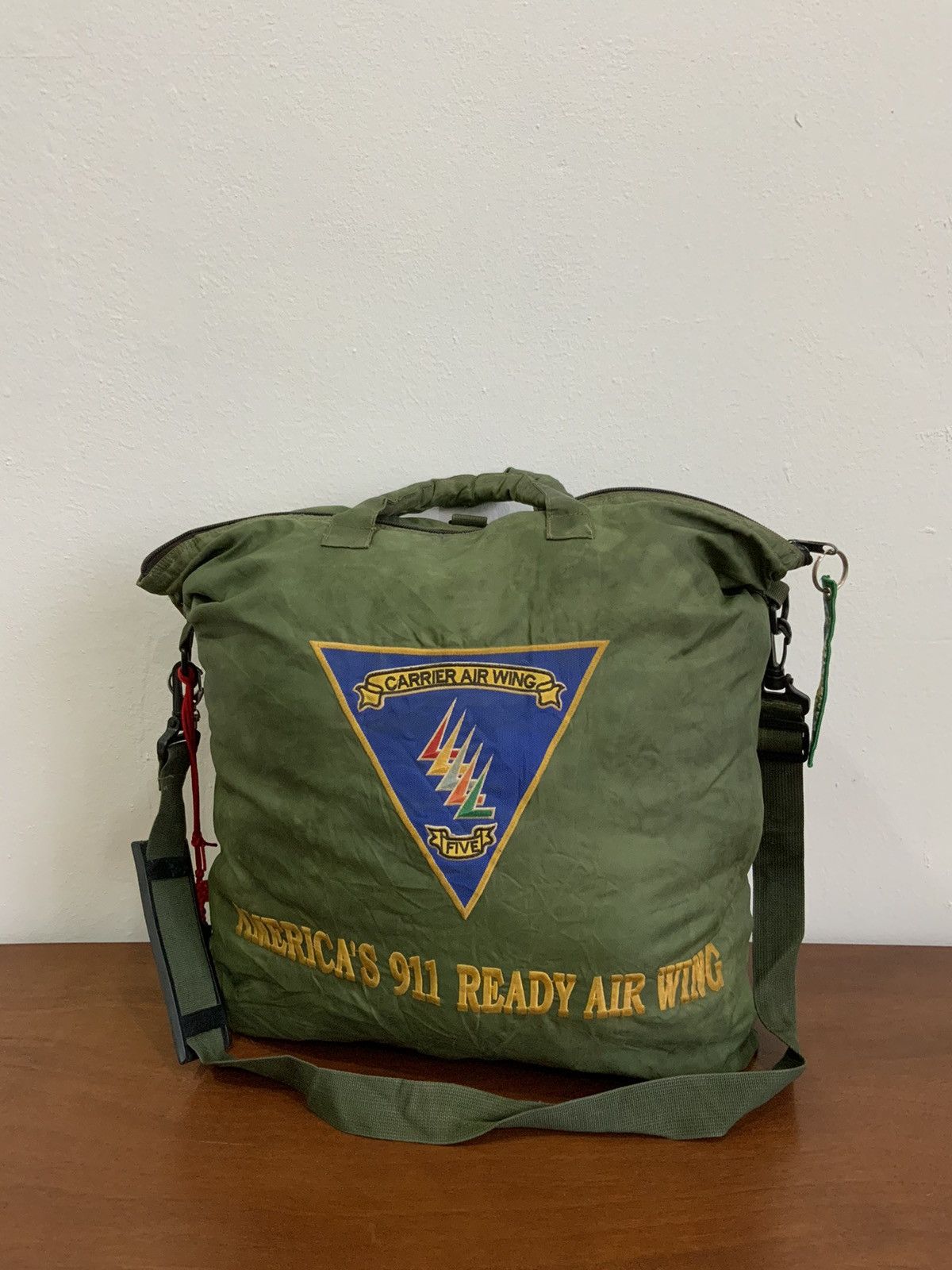 Vintage Vintage America 911 Air Wing Carrier 2 Way Sling Bag Size ONE SIZE - 1 Thumbnail