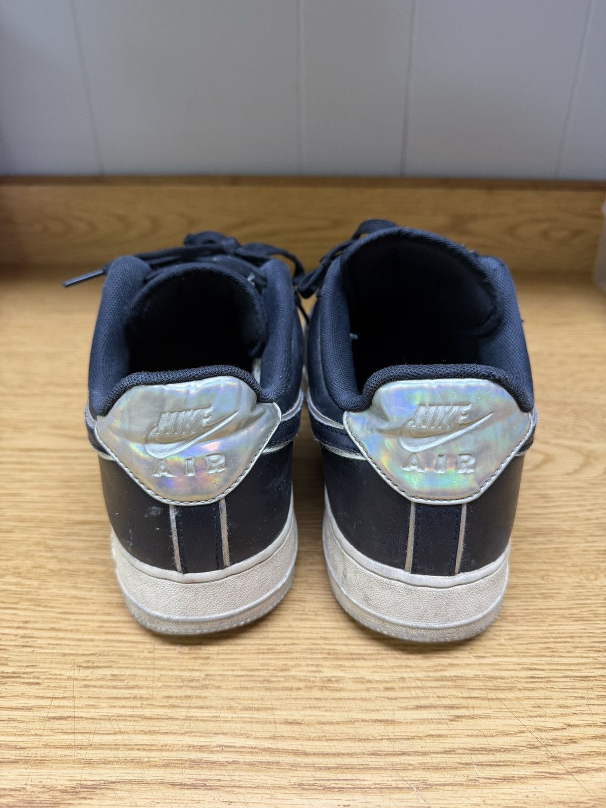 Nike Nike AF1 Iridescent Pearl Reflective size 10.5 Size US 10.5 / EU 43-44 - 5 Thumbnail