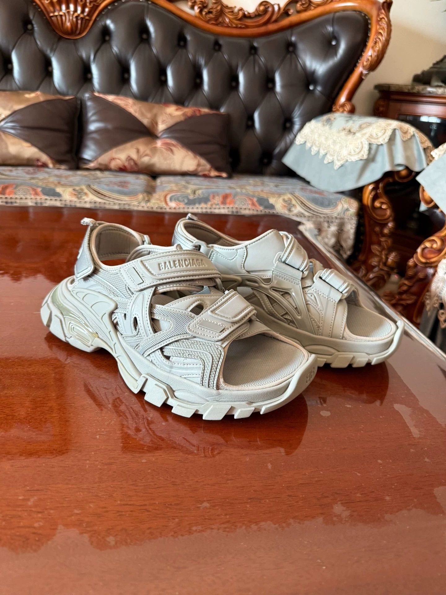 Balenciaga Balenciaga Classic Dad Sandal (40, Size Up) Like New Size US 9.5 / IT 39.5 - 1 Thumbnail