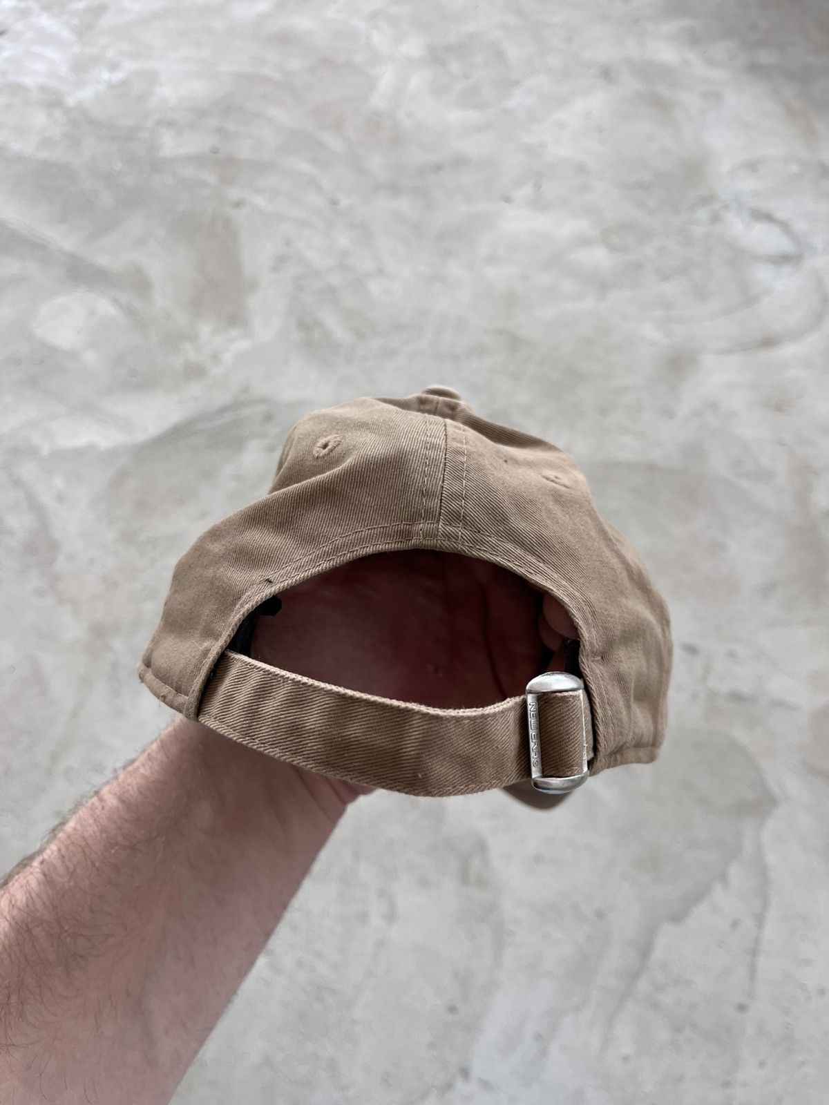 New Era Vintage New Era Beige Cap Embroidered Logo Y2K Avantgarde Size ONE SIZE - 4 Thumbnail