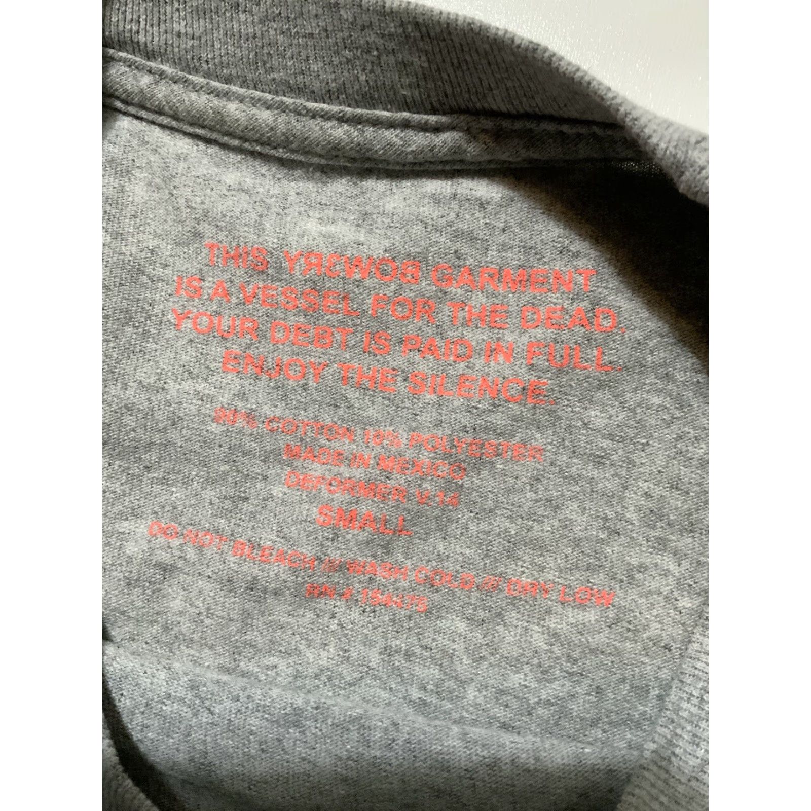 Vintage Bow3ry Broken Emotions Vessel For The Dead Debt Paid In Full Graphic L/S T-Shirt Men Small Gray Bow L/S Graphic Shirt Size US S / EU 44-46 / 1 - 7 Thumbnail
