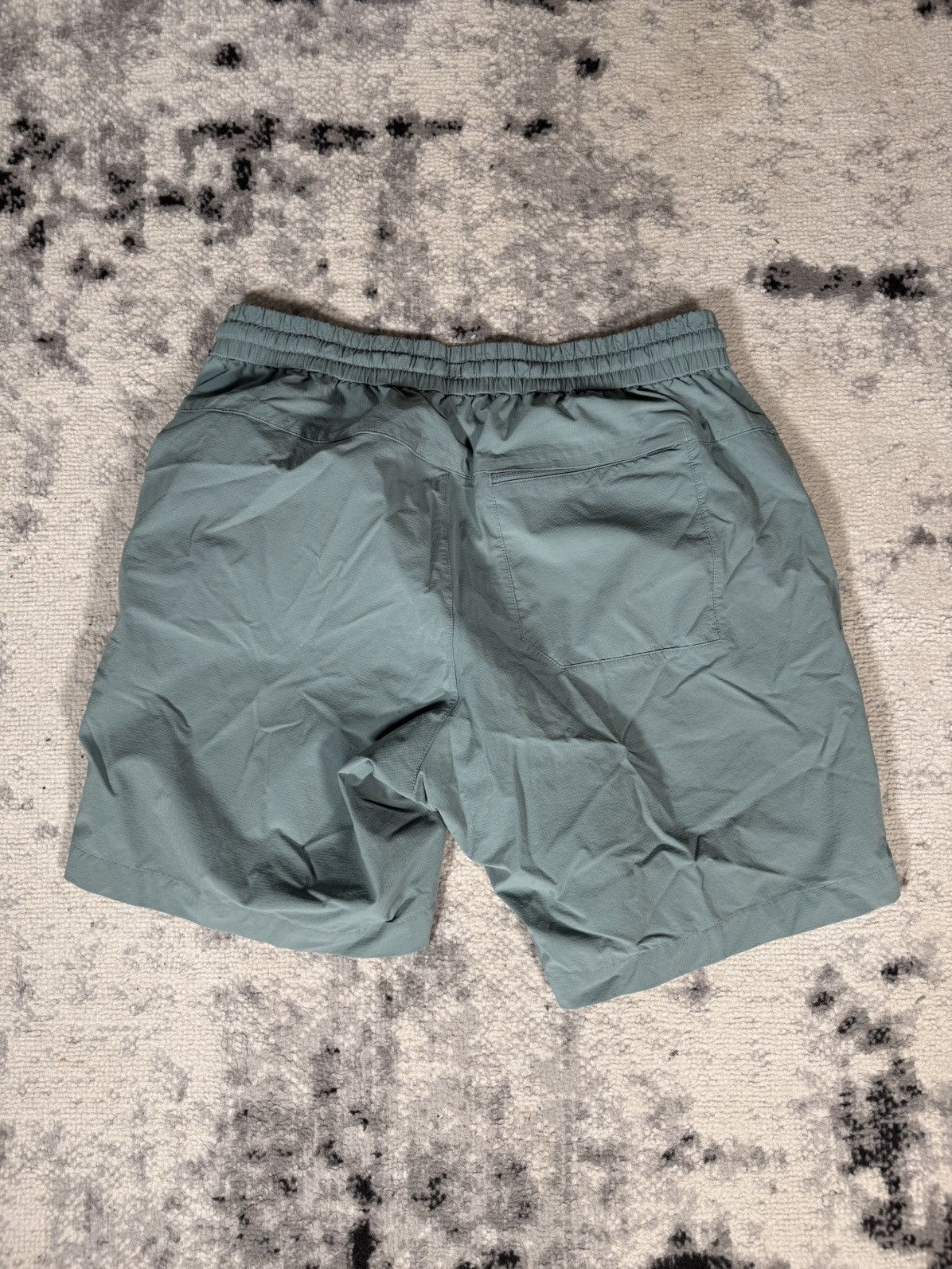 Lululemon Lululemon Athletic Gym Storm Teal Shorts Size US 34 / EU 50 - 2 Thumbnail