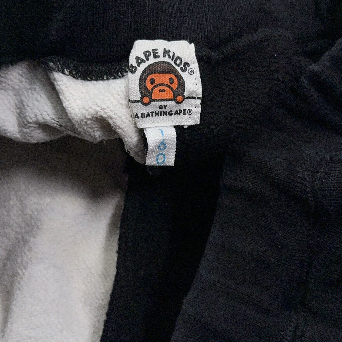 Bape Kids City Camo Shark Sweat Shorts Size US 28 / EU 44 - 7 Thumbnail