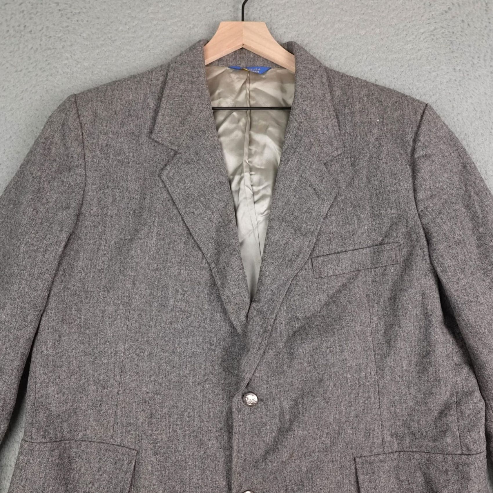 Pendleton VINTAGE Pendleton Sport Coat Mens 46 Gray Wool Tweed Blazer USA Brand Pendleton Sport Coat Men 46 Gray Wool Tweed Blazer Vintage Size 46R - 4 Thumbnail