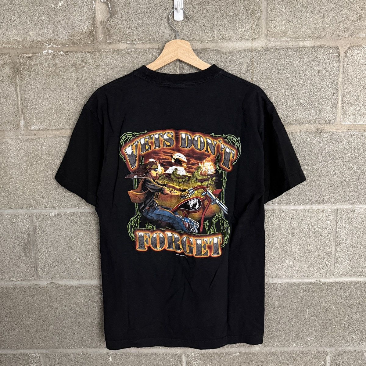 AAA Vintage 2006 AAA Vets Don't Forget Black Biker Tee Mens M Size US M / EU 48-50 / 2 - 1 Thumbnail