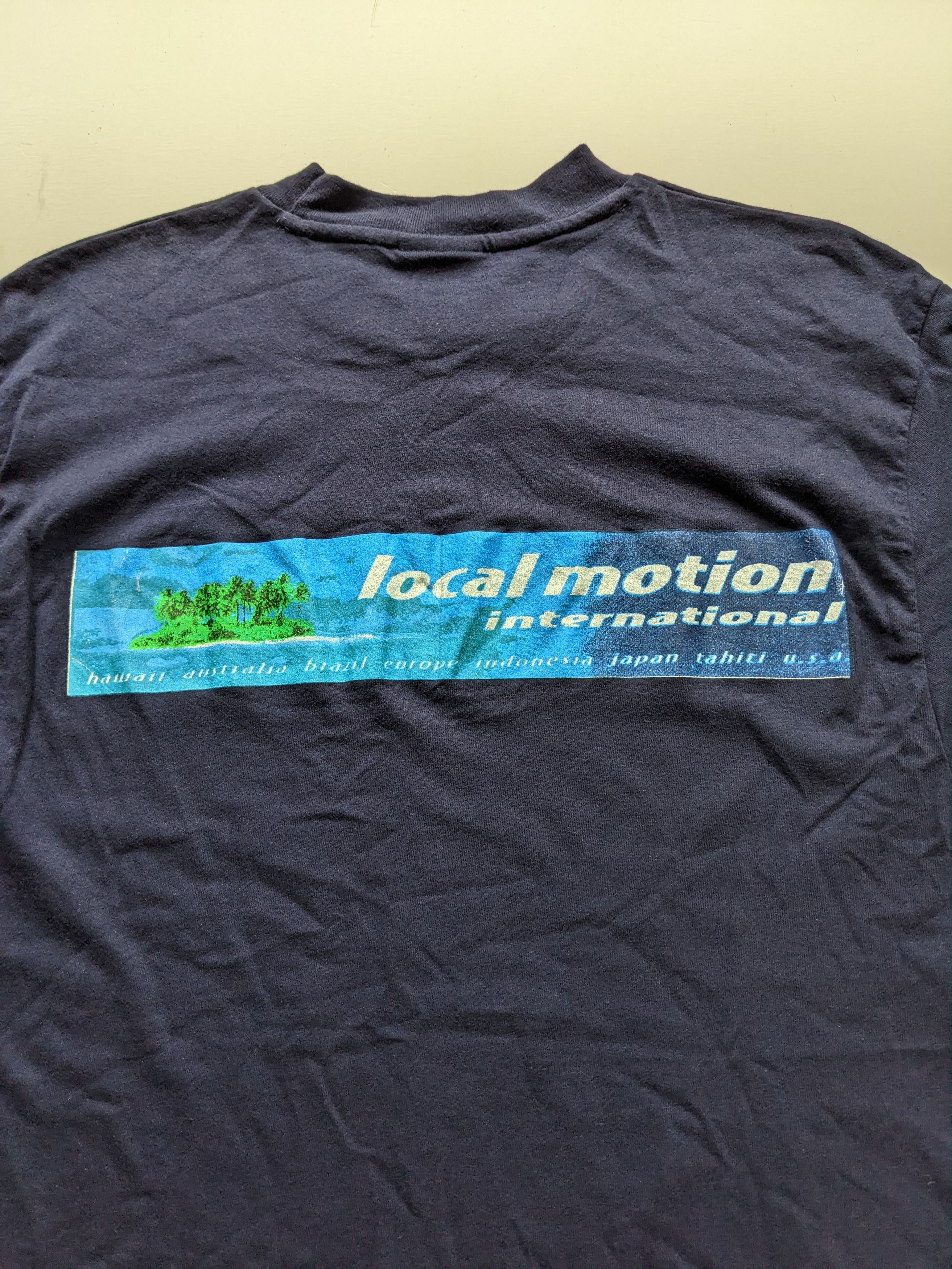 Vintage Vintage 90s Local Motion surfing tee Size US M / EU 48-50 / 2 - 3 Thumbnail