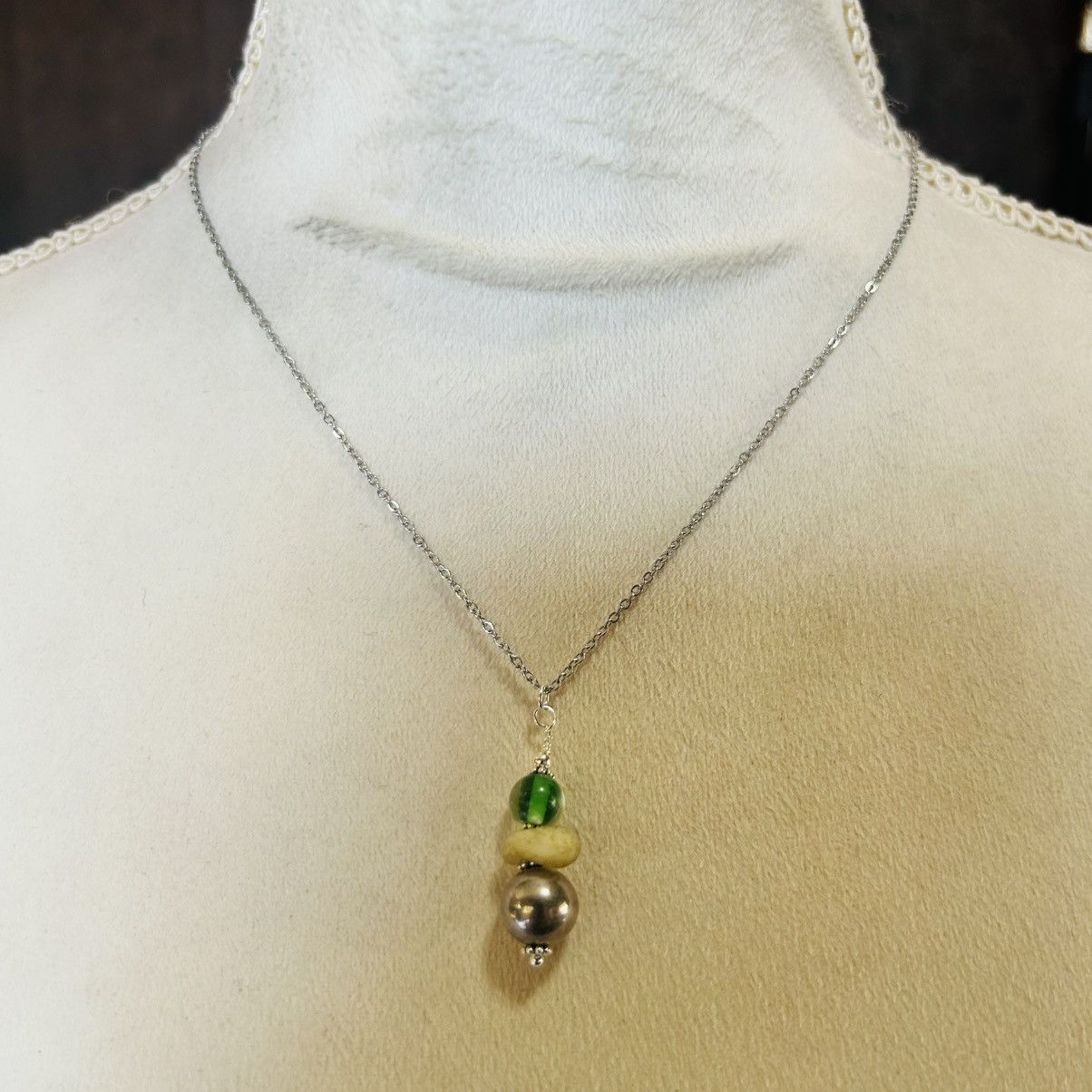 Handmade Handcrafted vintage bead drop pendant on chain necklace Size ONE SIZE - 3 Thumbnail