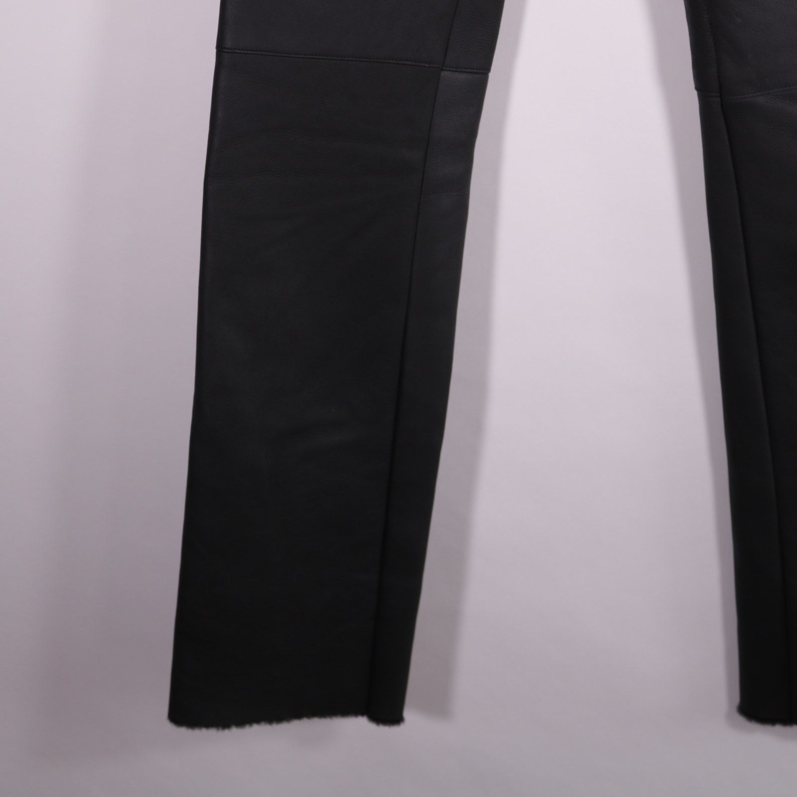 Neil Barrett Neil Barrett Leather Shearling Pants Size Small Size US 30 / EU 46 - 4 Thumbnail