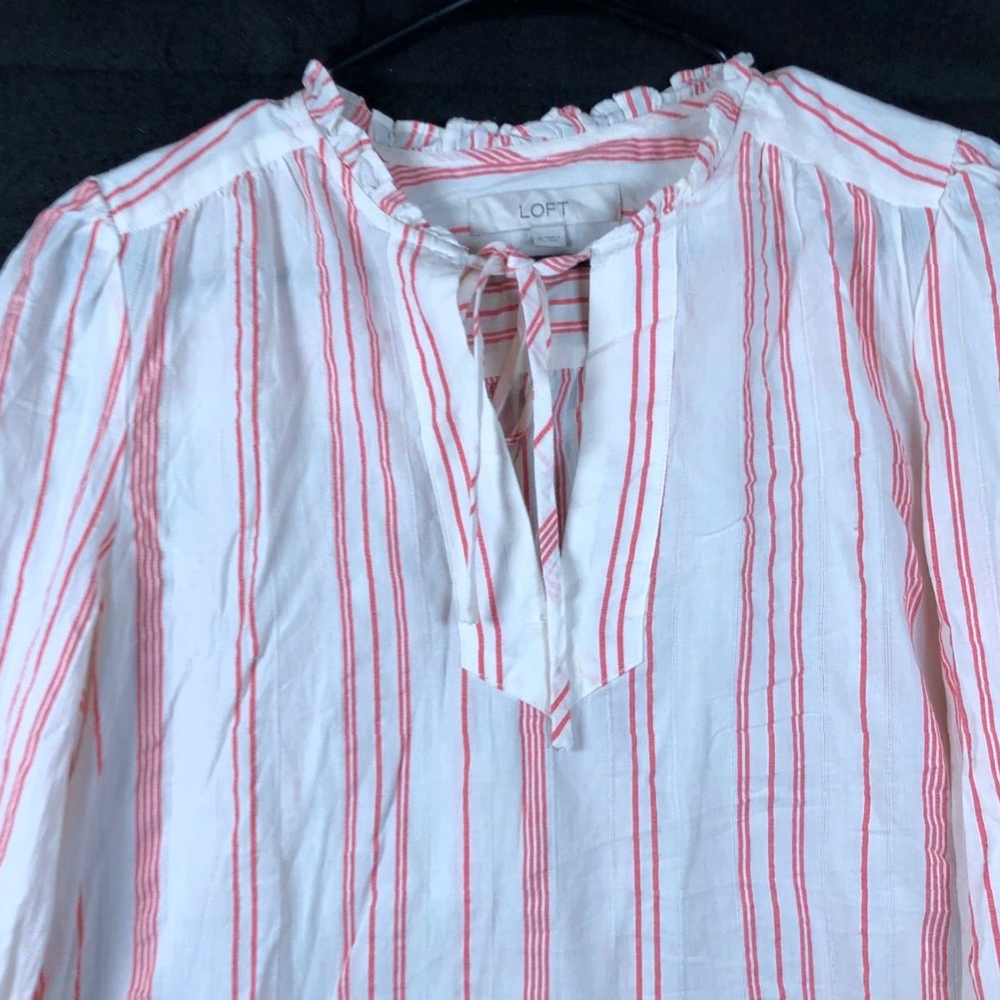 Loft LOFT Shirt Womens White Pink Striped V-Neck Key Hole Long Sleeve 100% Cotton S Size S / US 4 / IT 40 - 2 Thumbnail