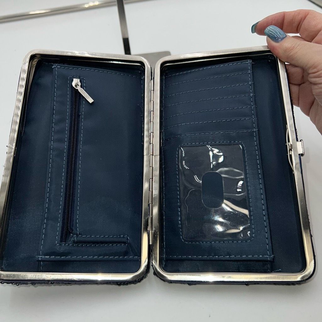 Other Unbranded Stormy Sequined Hard Clasp Clutch/Wallet Size ONE SIZE - 6 Thumbnail