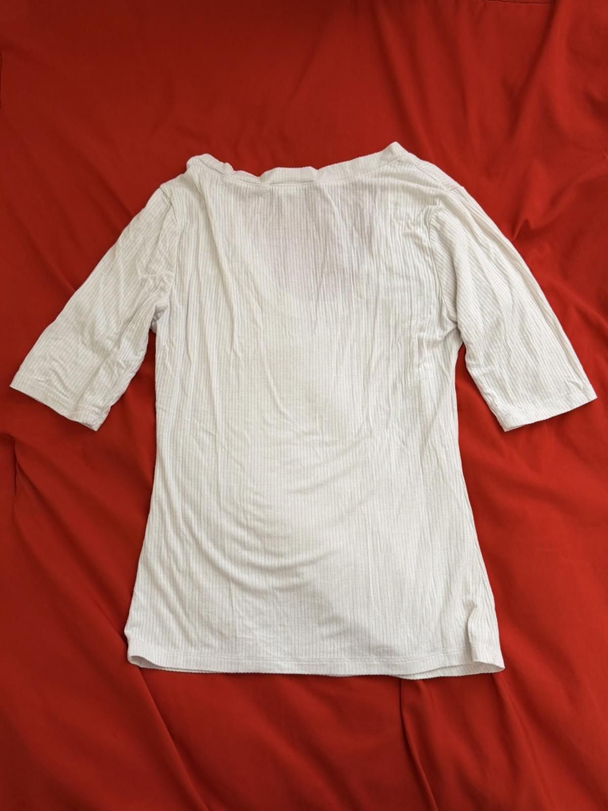 Other FOREVER 21 Basic 3/4 Sleeve Knit Top in White (SMALL) Size S / US 4 / IT 40 - 2 Thumbnail