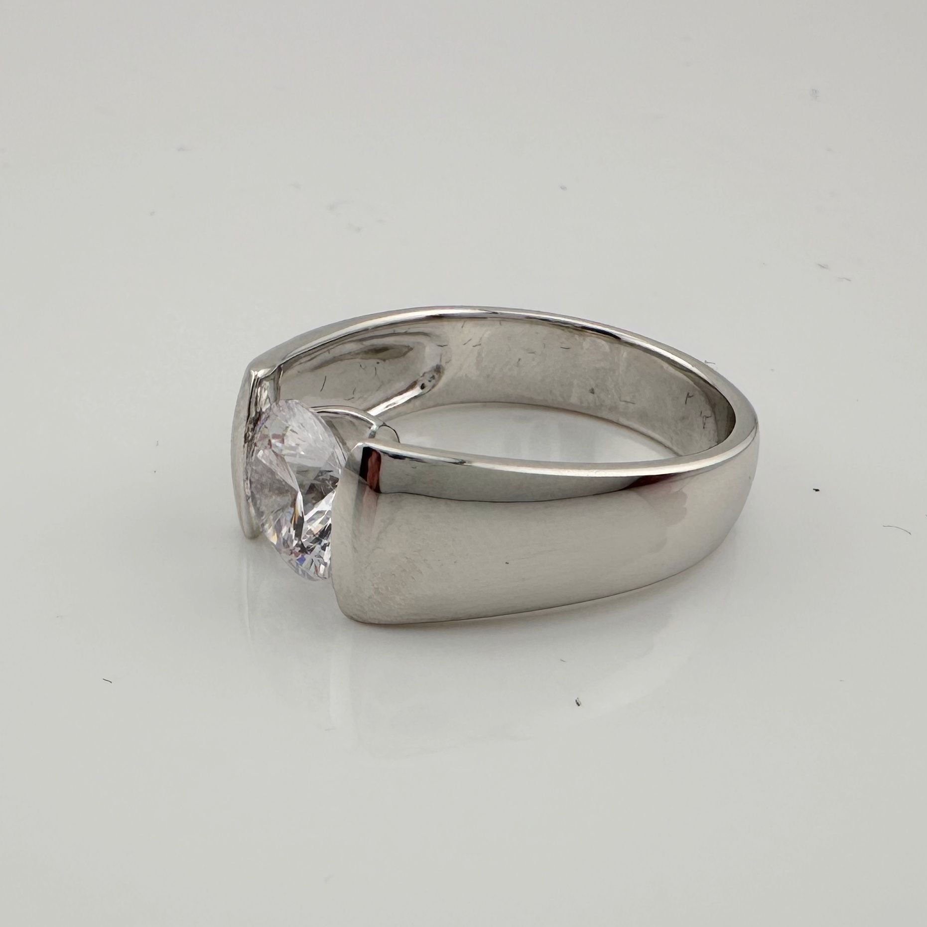 Other Shimmering and Beautiful 2.00 Carat DiamondLite Solitaire Size ONE SIZE - 16 Thumbnail