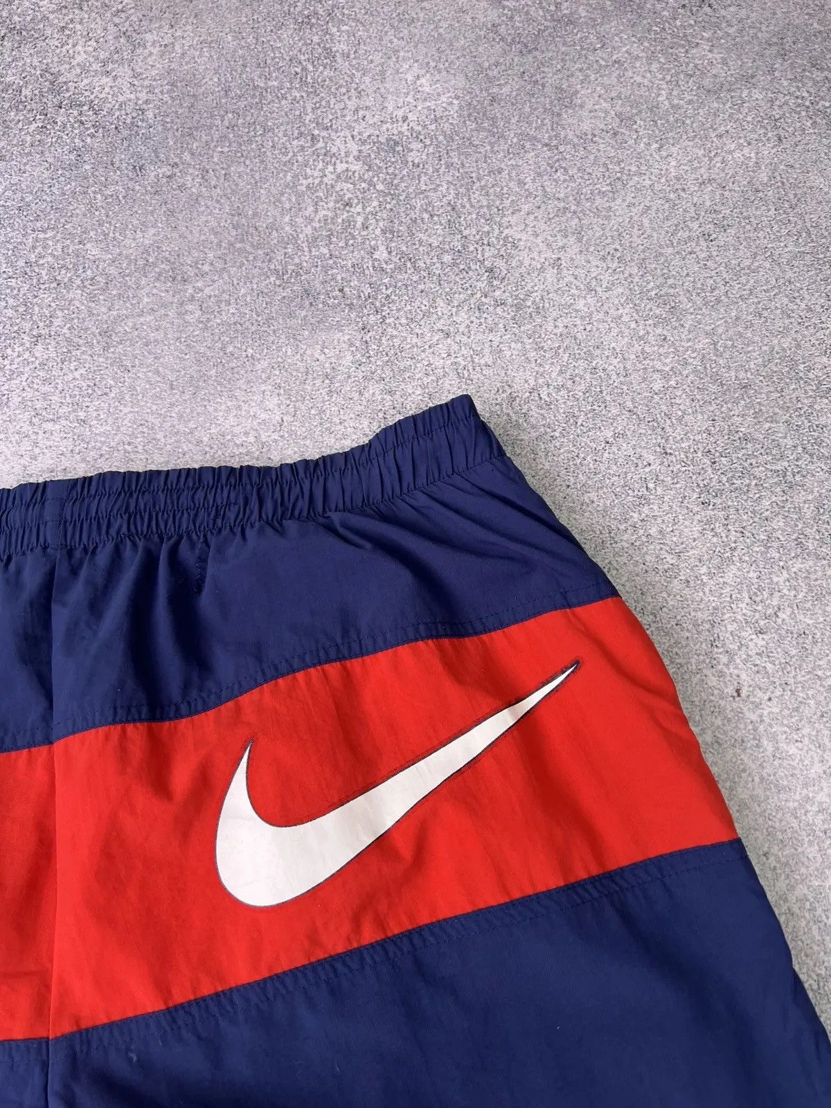 Nike × Vintage Vintage Nike Big swoosh shorts Size US 33 - 10 Thumbnail
