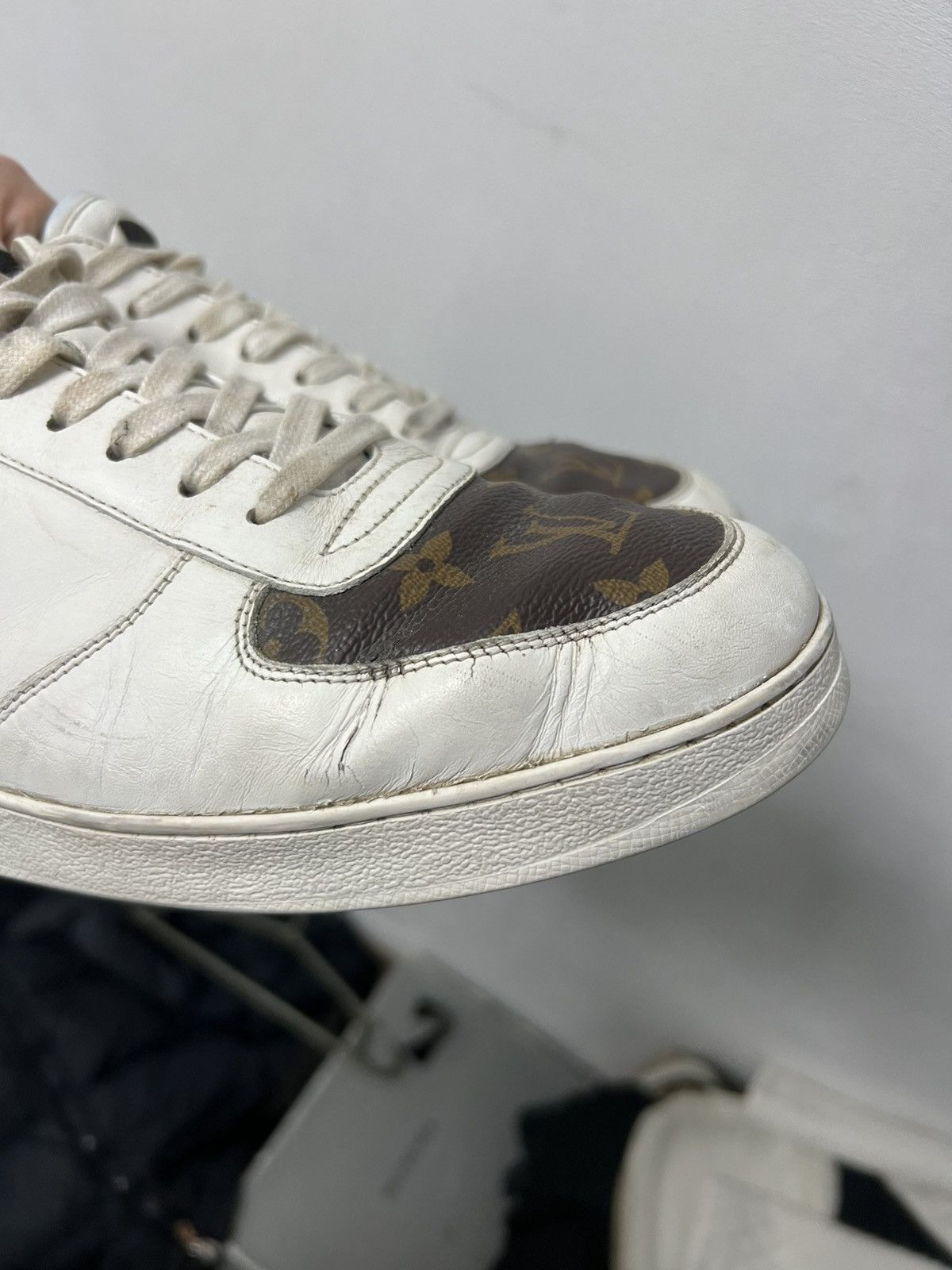Louis Vuitton Louis Vuitton Rivoli Sneaker Size US 9.5 / EU 42-43 - 11 Thumbnail