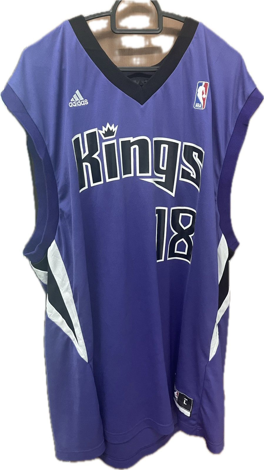 NBA Omri Casspi Sacramento Kings Adidas NBA Swingman Jersey Mens Size US L / EU 52-54 / 3 - 1 Thumbnail