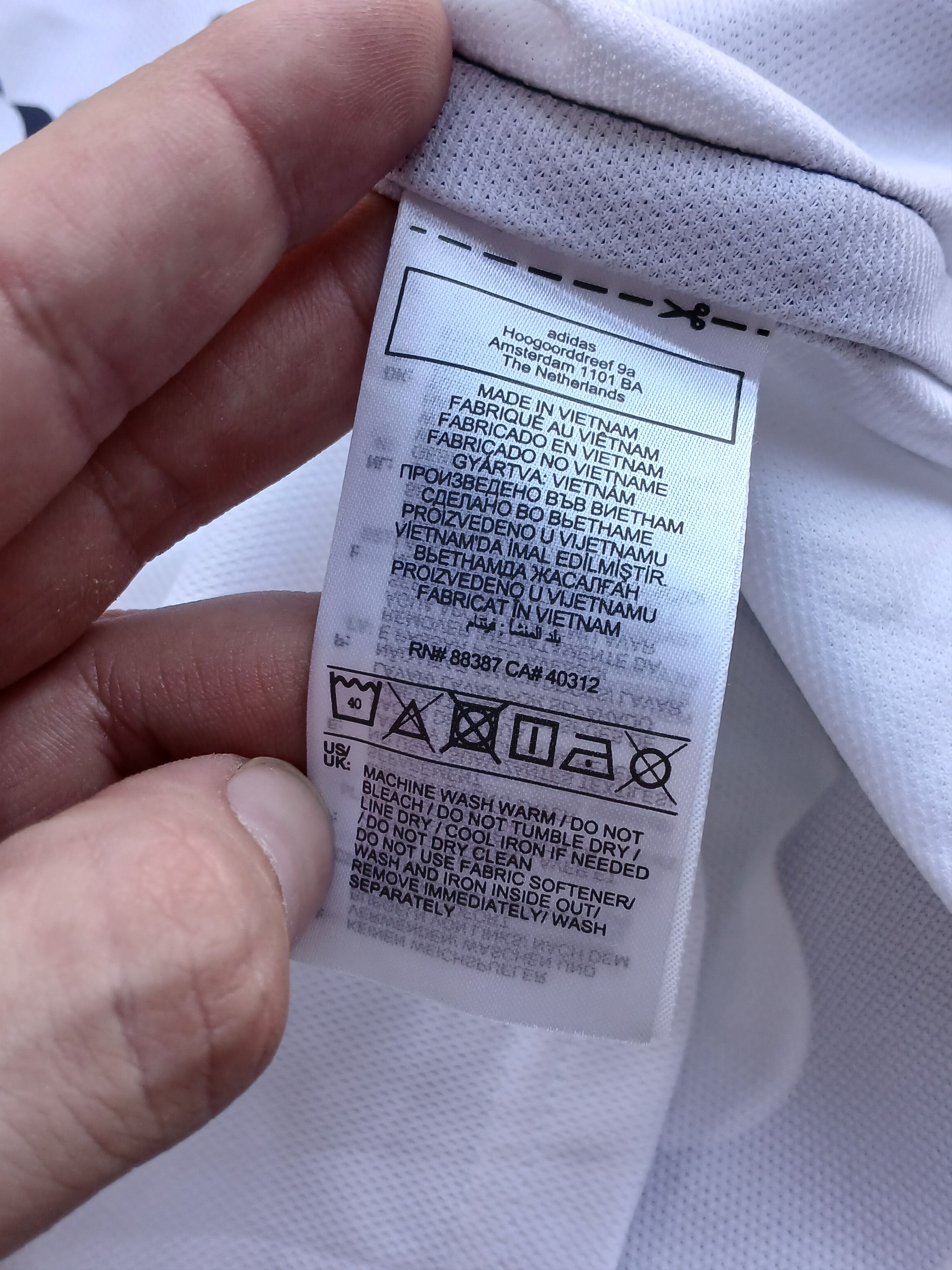 Adidas New KIDS Real Madrid 23/24 Home Football Jersey T-Shirt Size US XXS / EU 40 - 10 Thumbnail