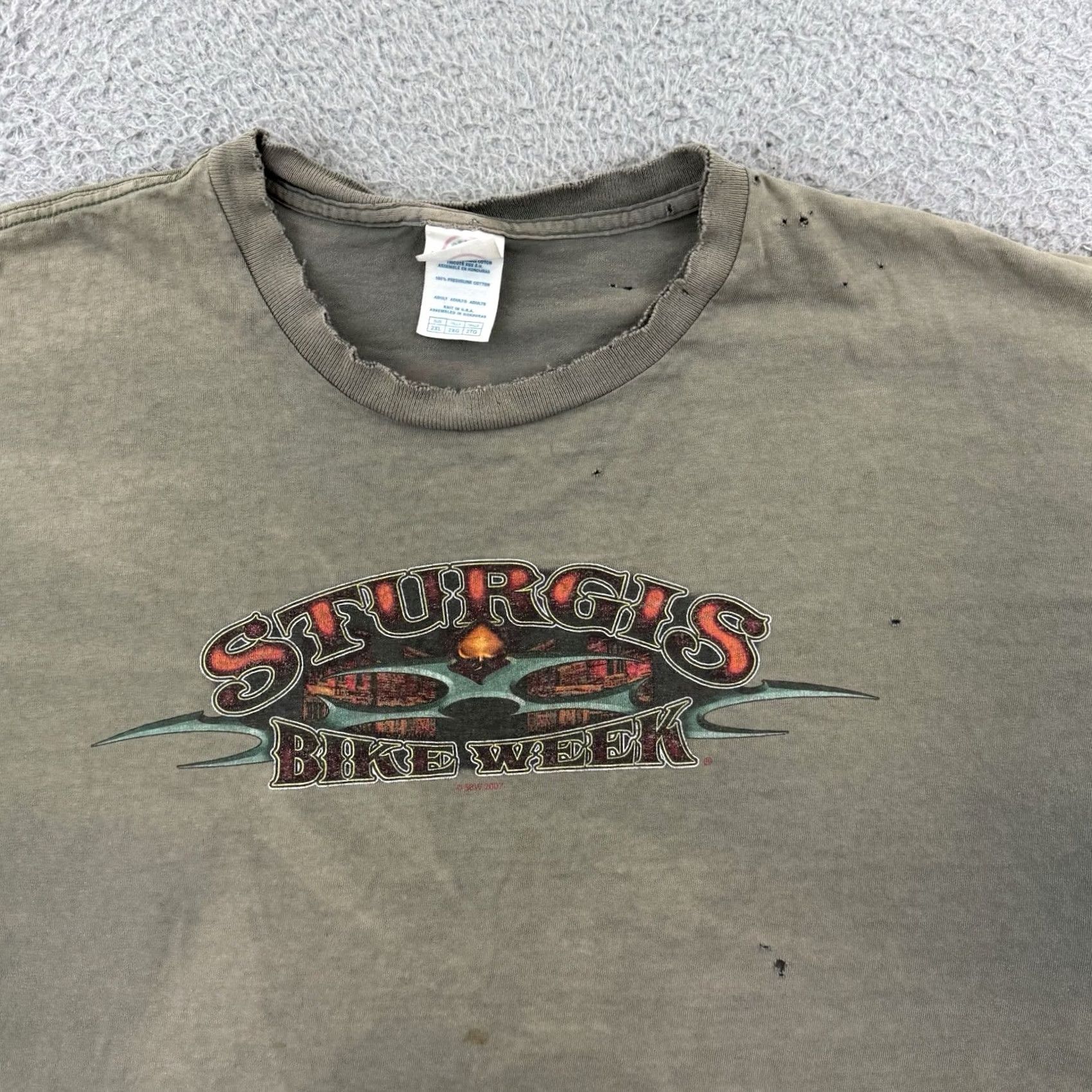 Delta VINTAGE Bike Week Shirt Mens 2XL Faded Motorcycle Biker Short Sleeve Skull USA Shirt Size US XXL / EU 58 / 5 - 4 Thumbnail